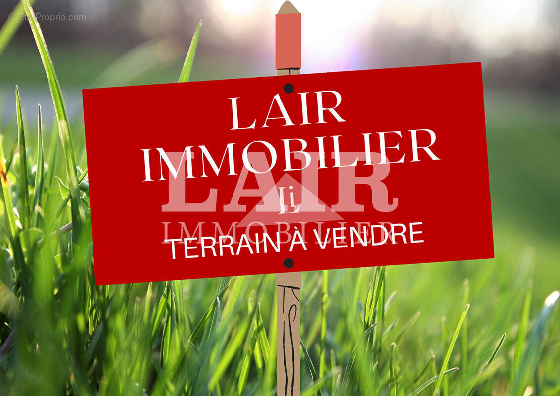 Terrain à SEES