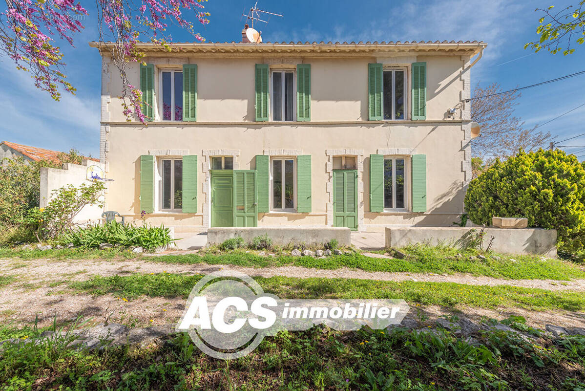 Maison à CHATEAUNEUF-LES-MARTIGUES