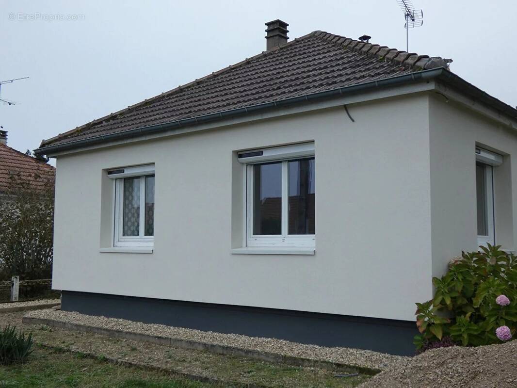 Maison à LAILLY-EN-VAL