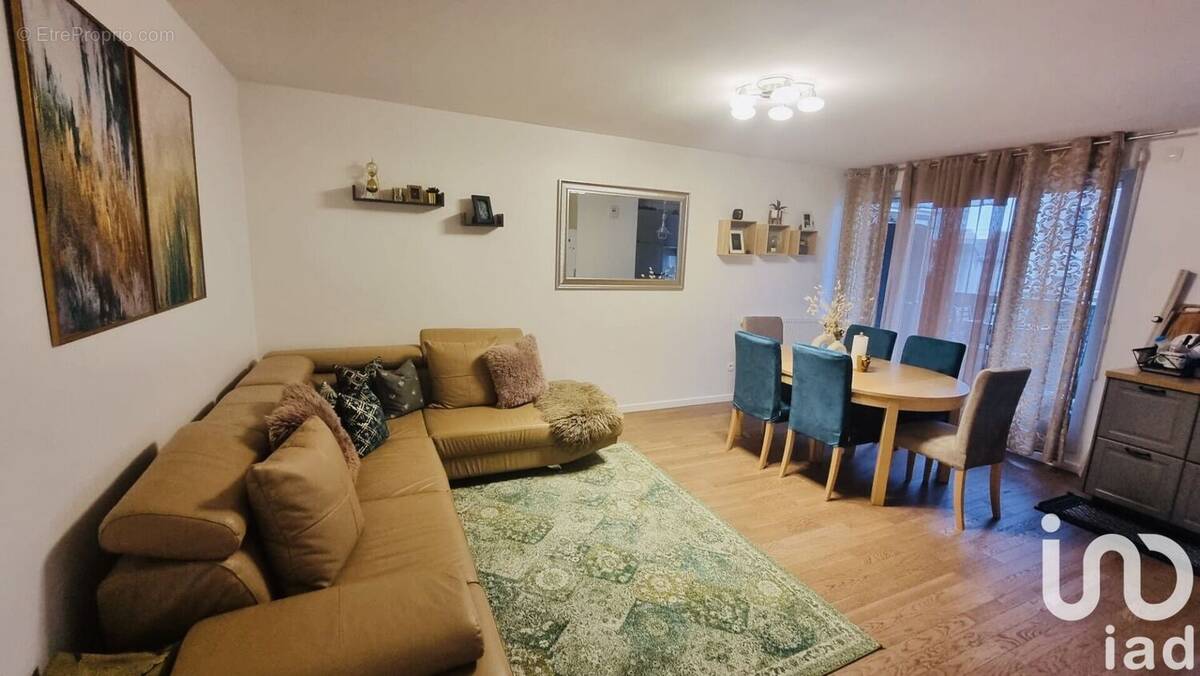 Photo 1 - Appartement à GENNEVILLIERS