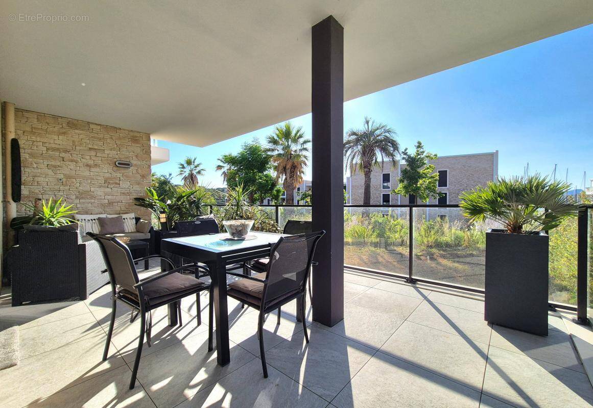 Appartement à SAINT-MANDRIER-SUR-MER