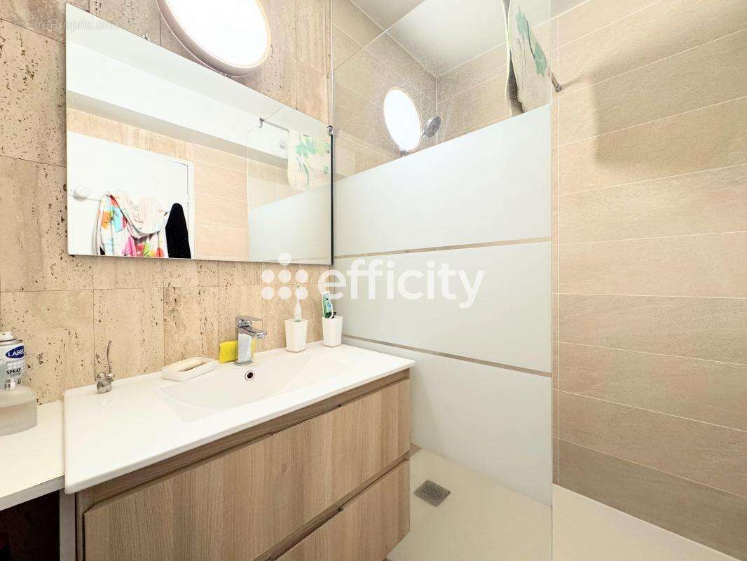 Appartement à MAISONS-ALFORT