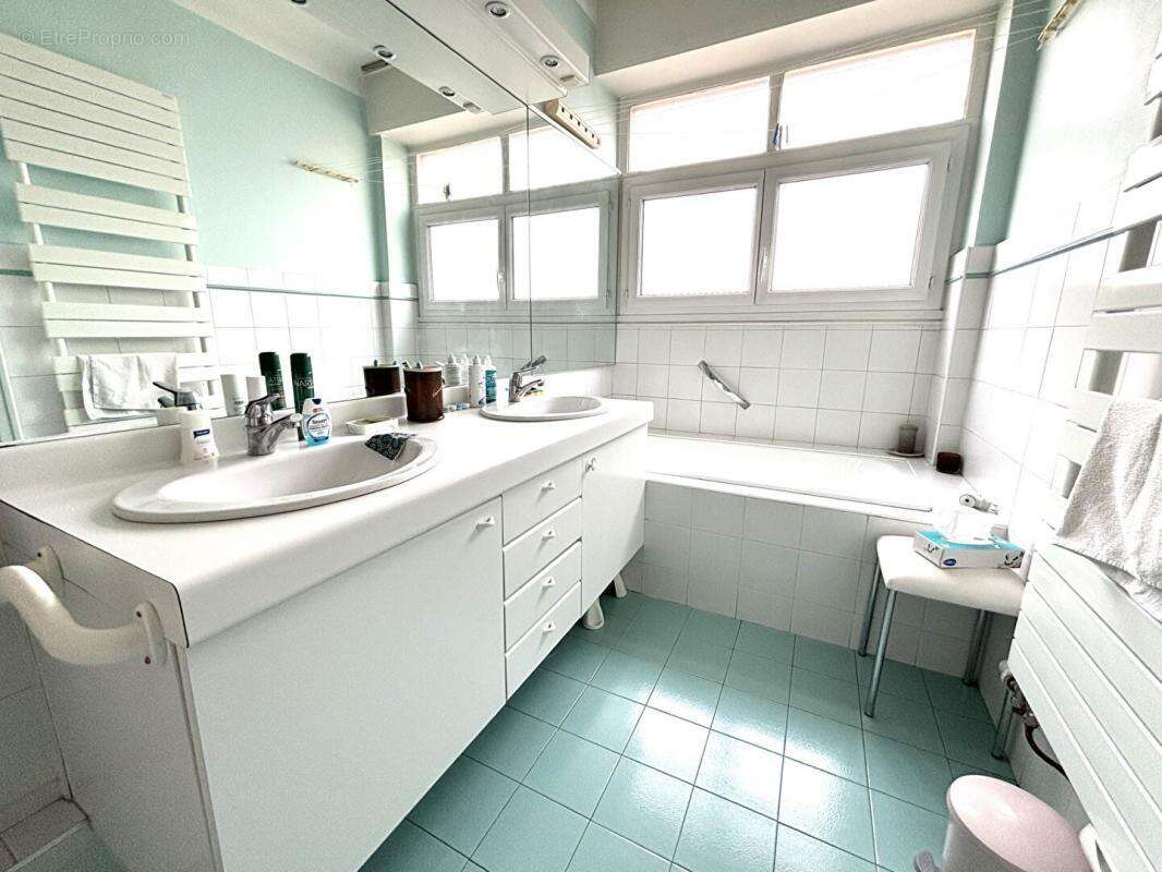 Appartement à LYON-7E