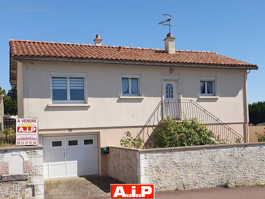 Maison à POUZAUGES