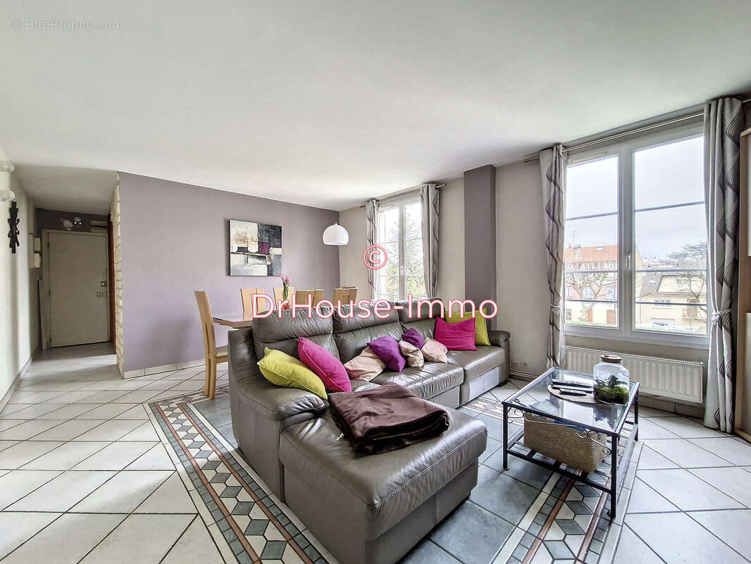 Appartement à LE BOURGET