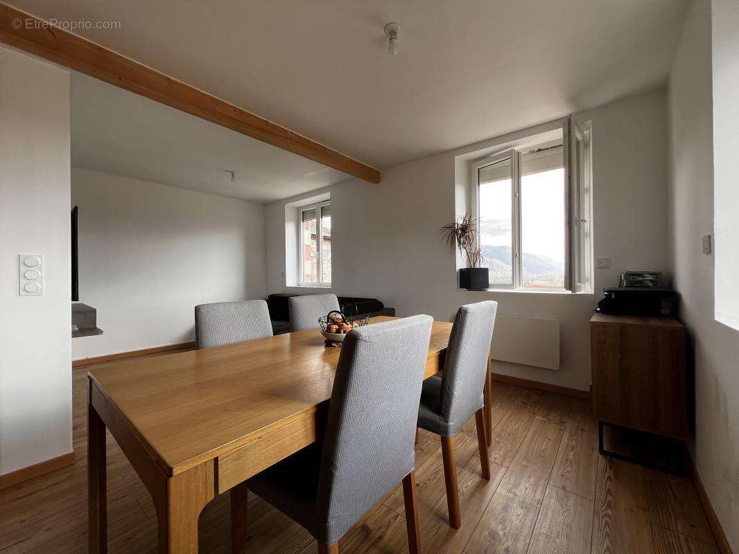 Appartement à SAINT-JEAN-DE-MOIRANS