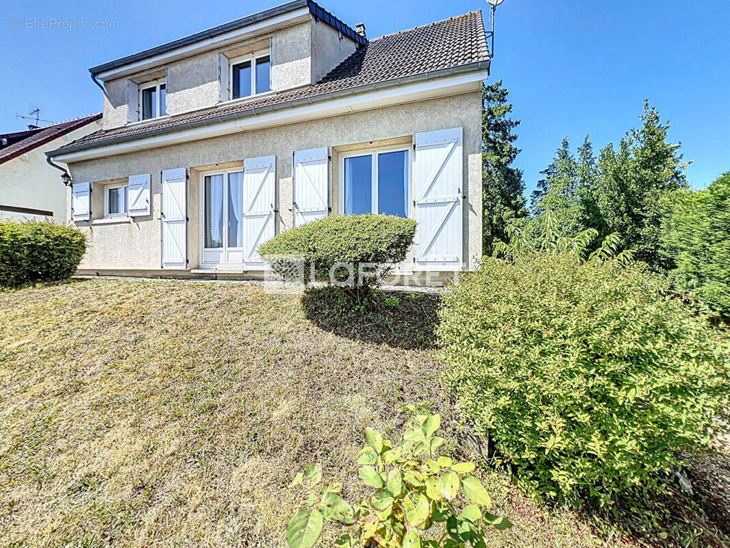 Maison à LUCE