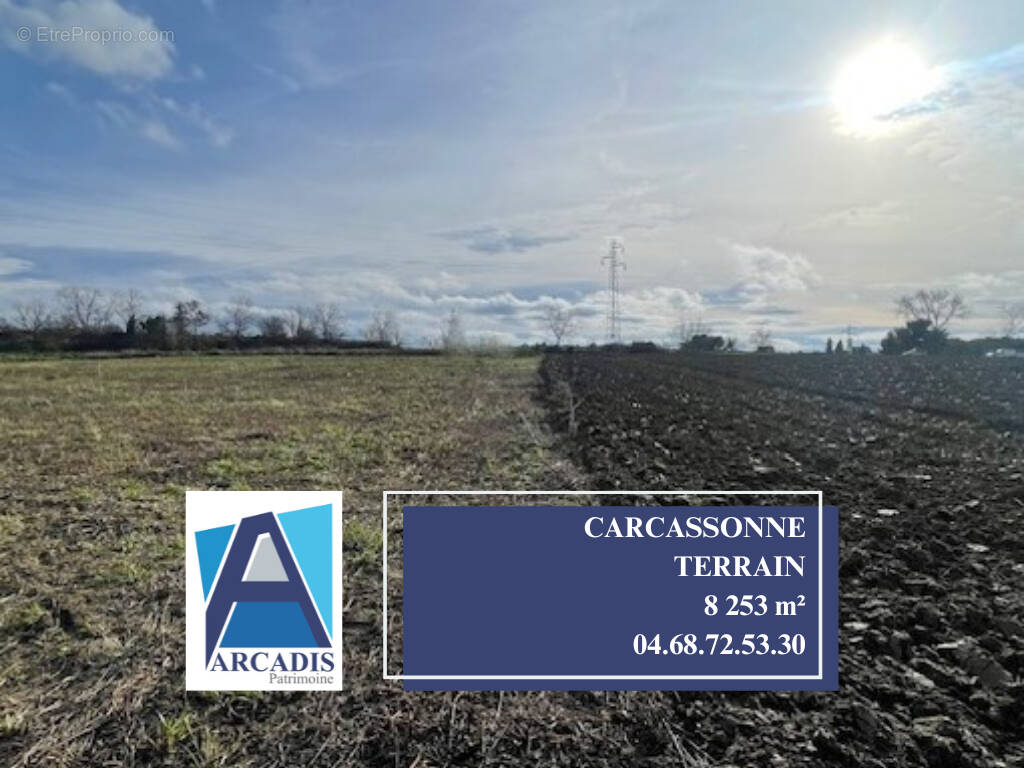 Terrain à CARCASSONNE