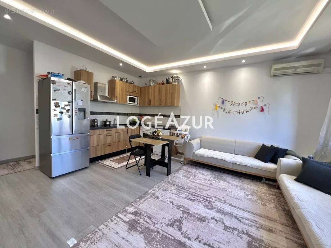 Maison à VALLAURIS
