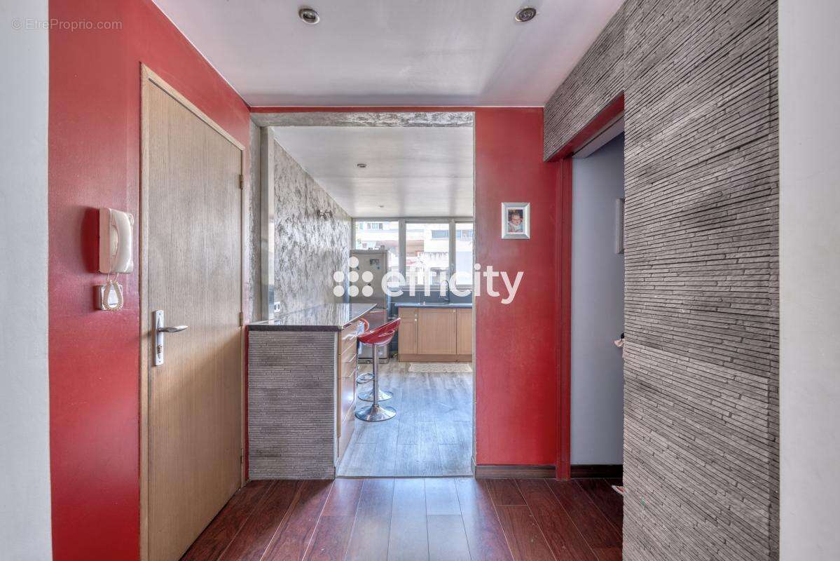 Appartement à FRESNES