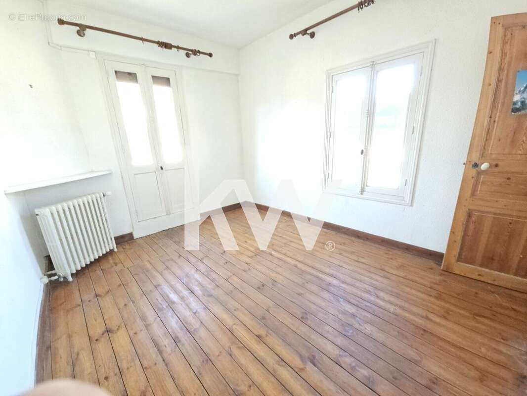 Maison à VOUZIERS