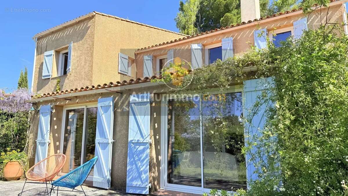 Maison à POURRIERES