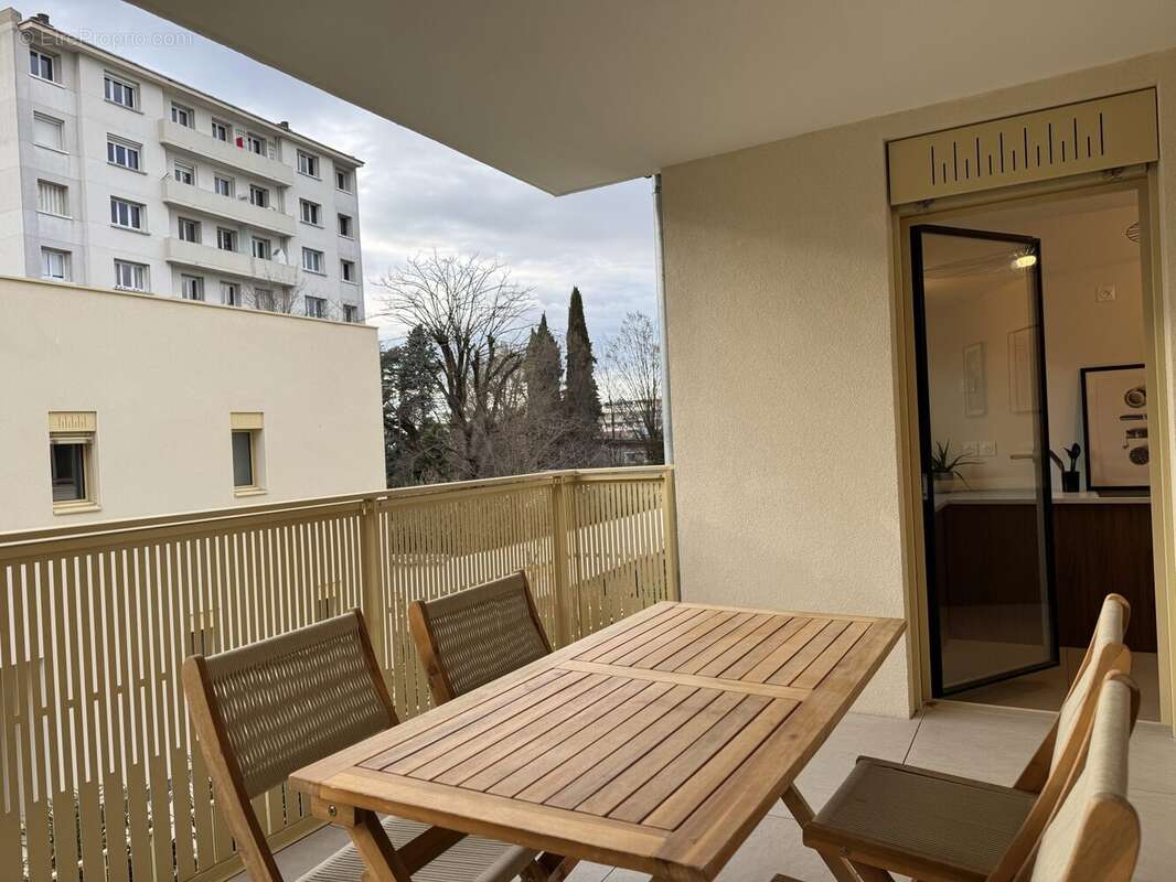 Appartement à LYON-4E
