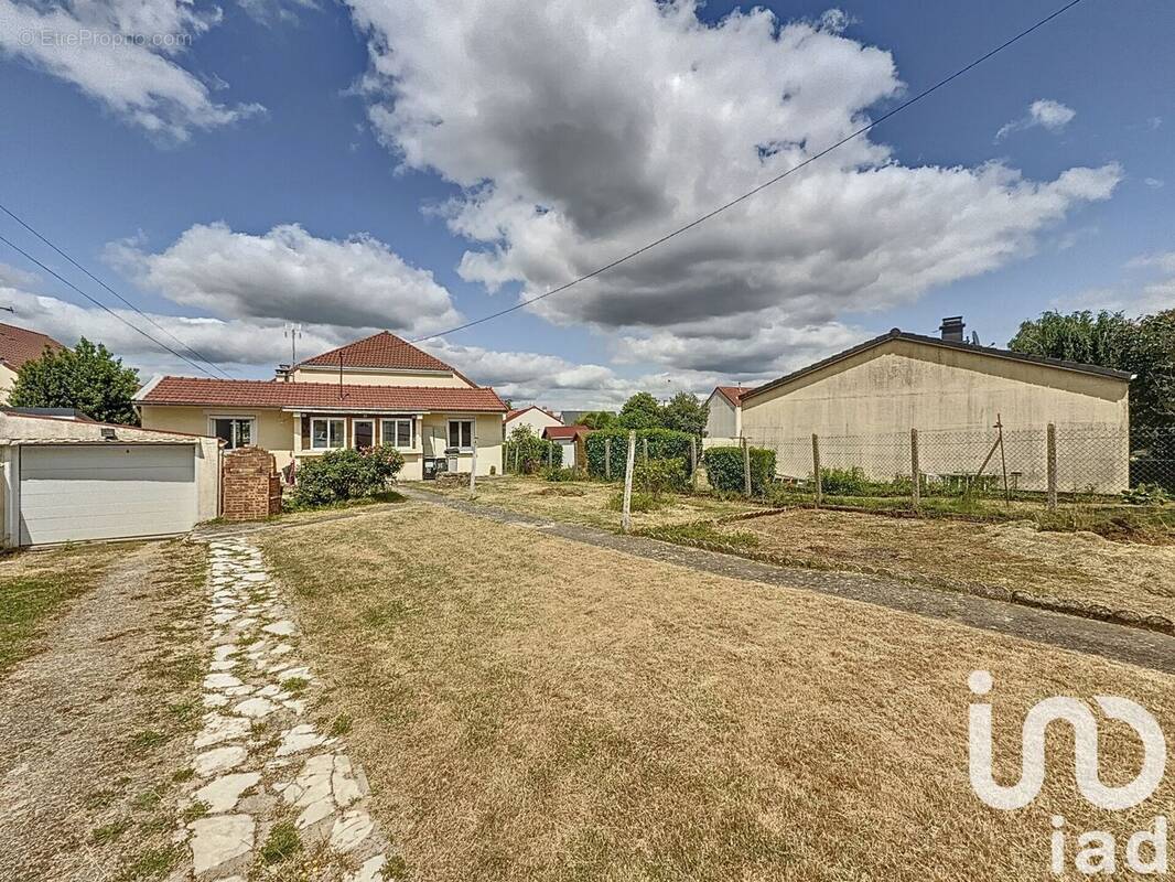 Photo 1 - Maison à ARPAJON