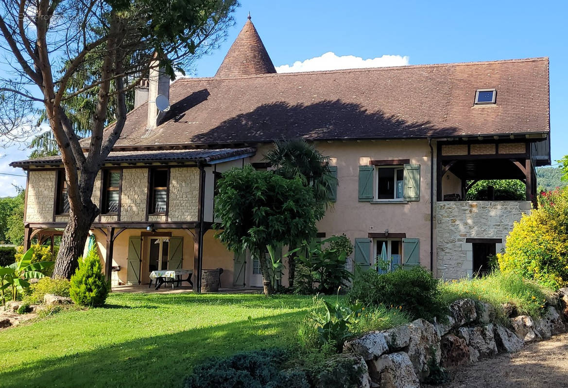 Maison à BEAULIEU-SUR-DORDOGNE
