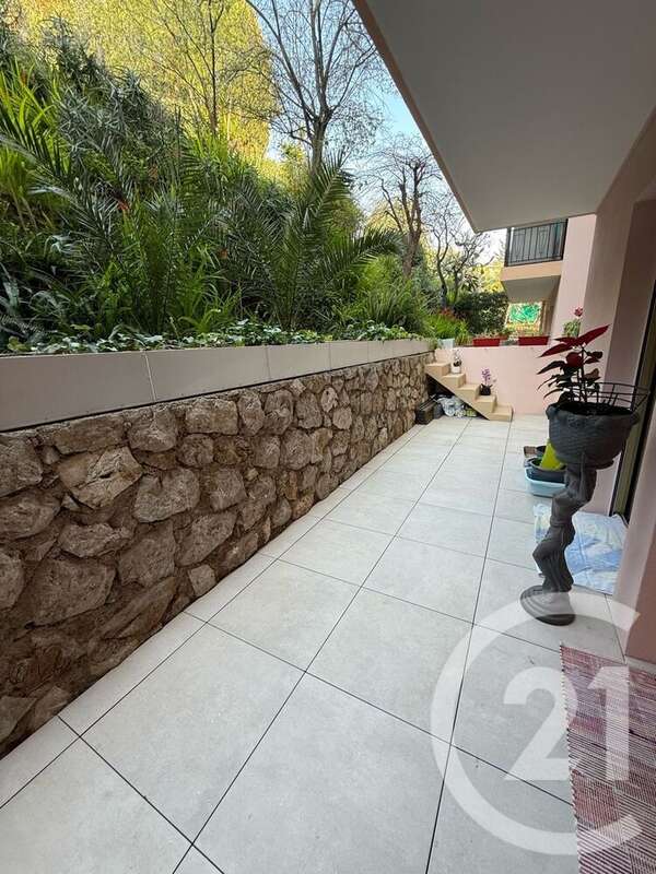 Appartement à ROQUEBRUNE-CAP-MARTIN