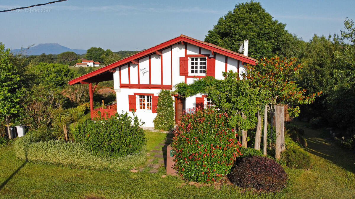 Photo 1 - Maison à USTARITZ