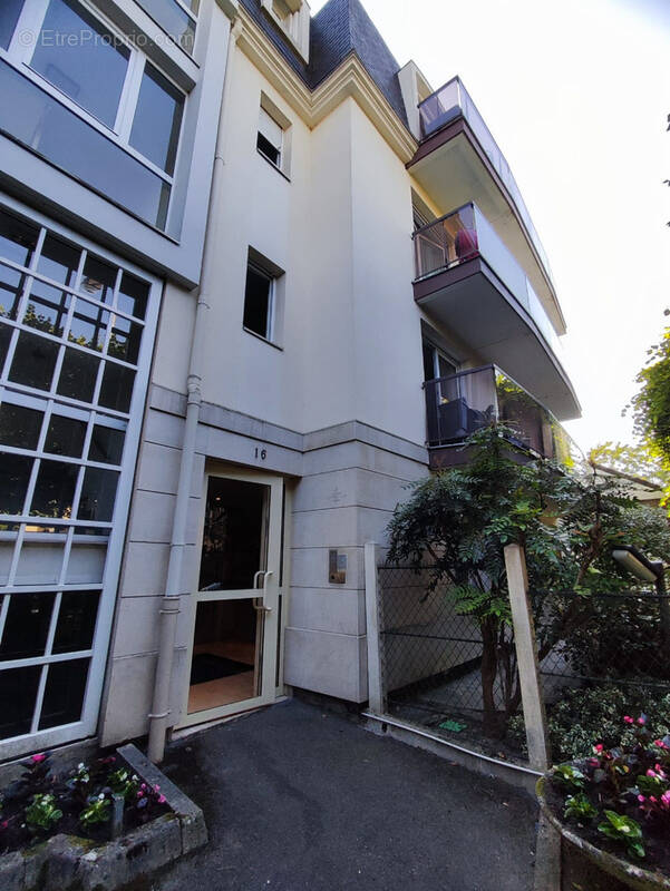 Appartement à AULNAY-SOUS-BOIS
