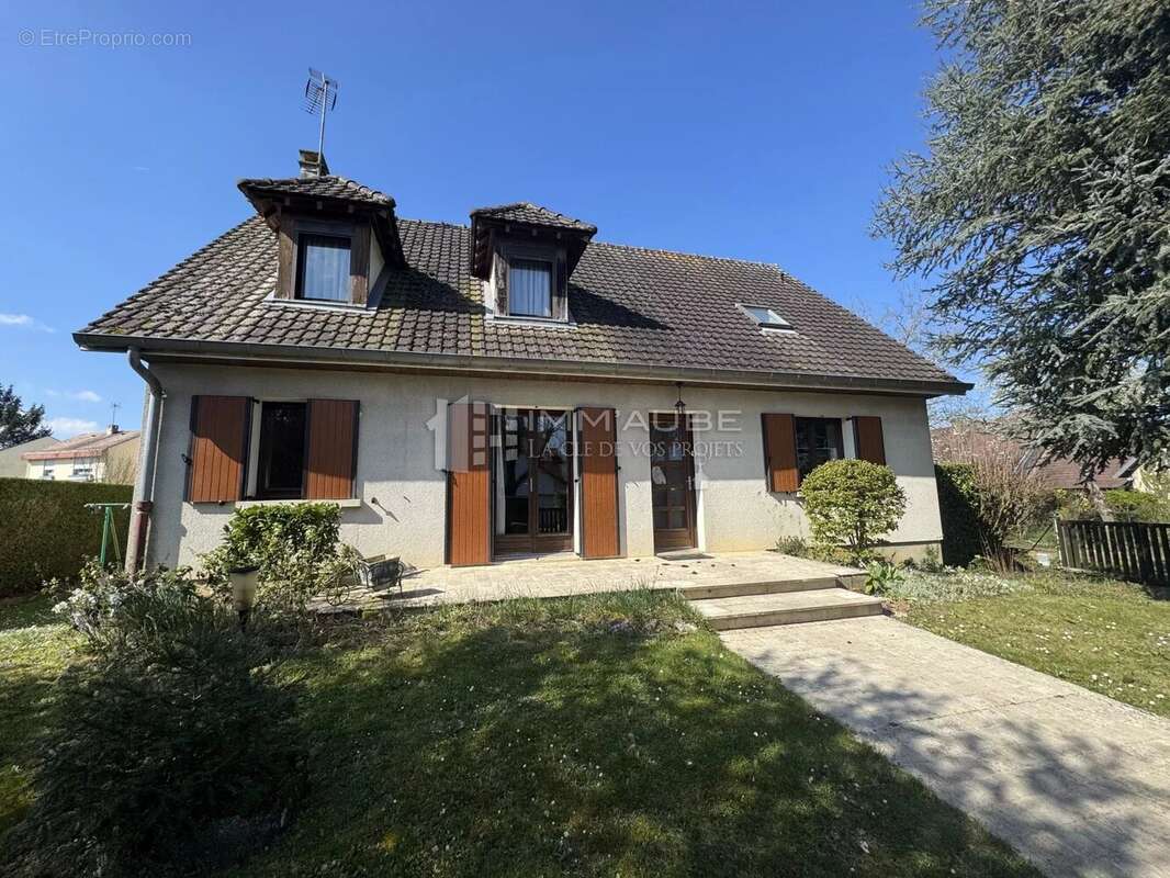 Maison à NOGENT-SUR-SEINE