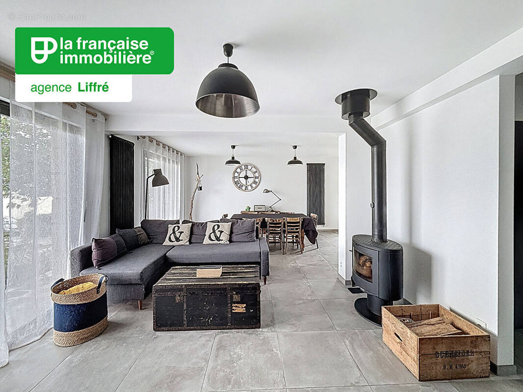 Maison à LIFFRE