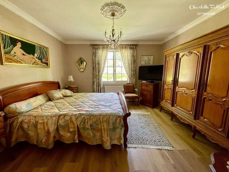 Maison à LE MINIHIC-SUR-RANCE