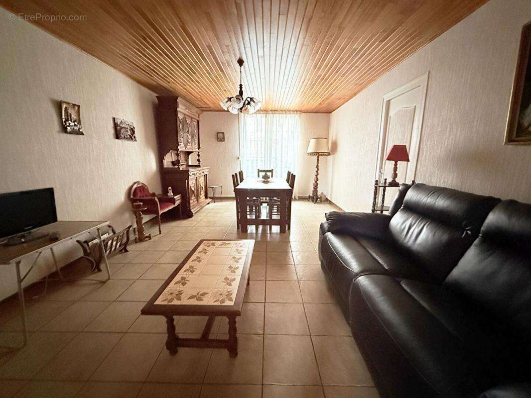 Appartement à SAINT-ETIENNE