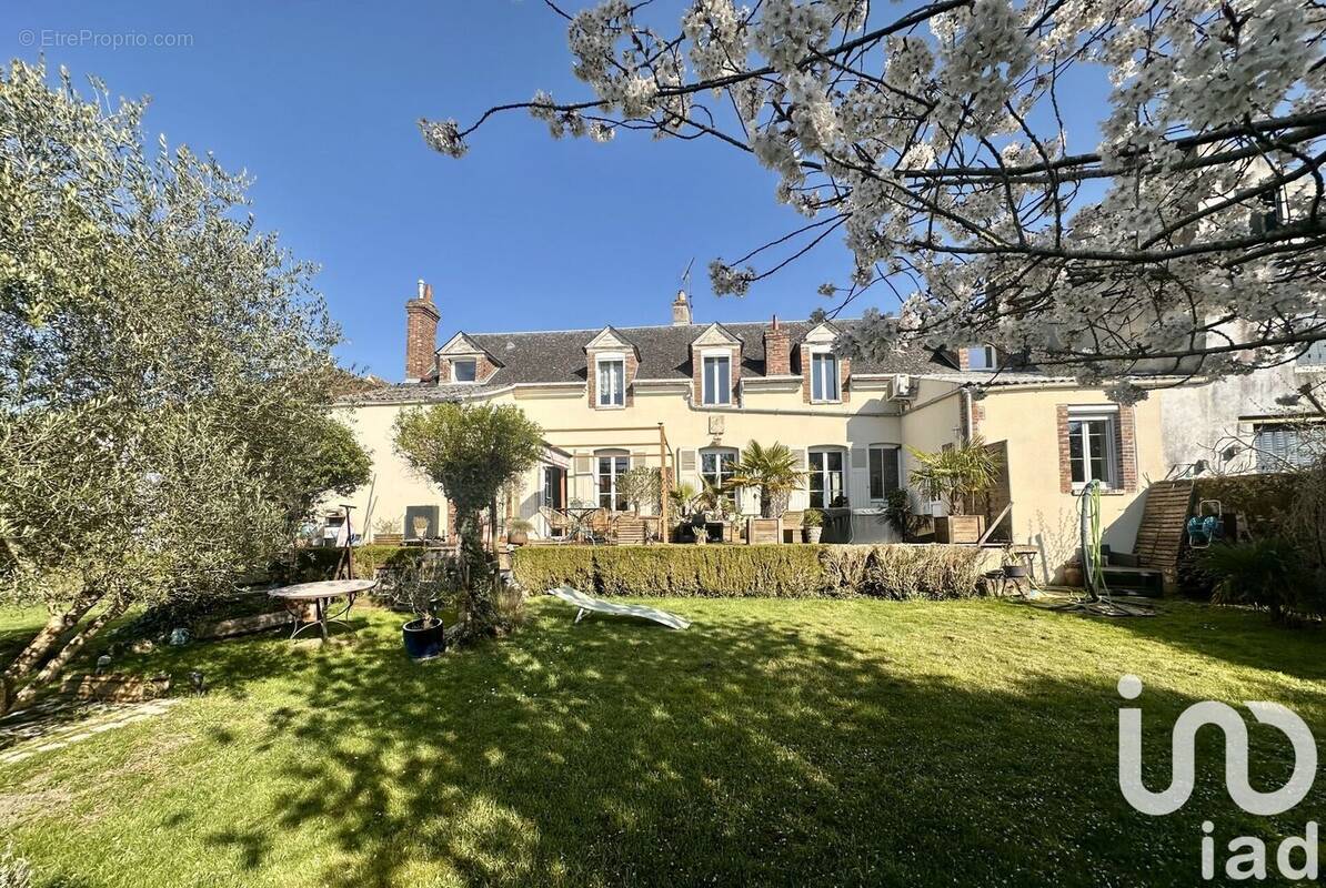 Photo 1 - Maison à FERRIERES-EN-GATINAIS