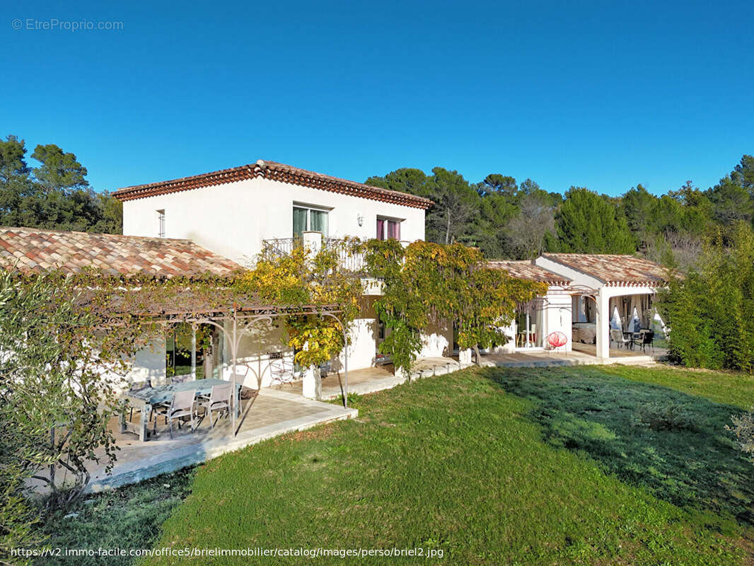 Maison à LORGUES
