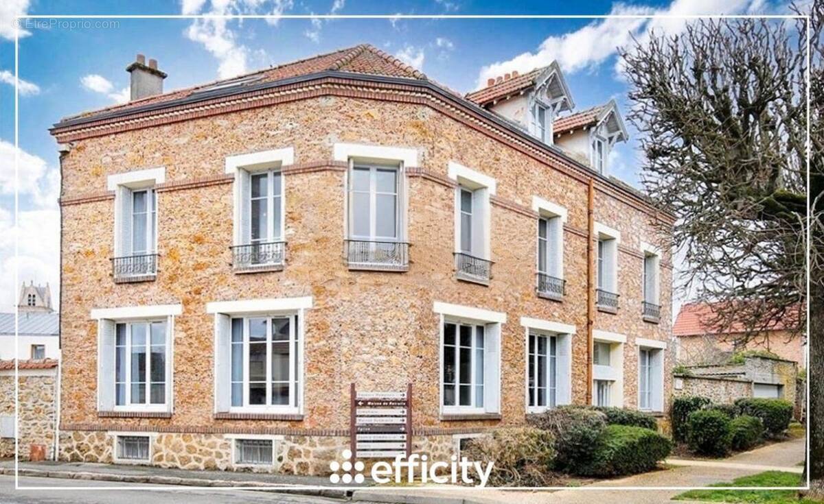 Maison à FONTENAY-TRESIGNY