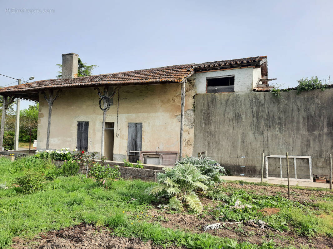 Maison à MONSEGUR