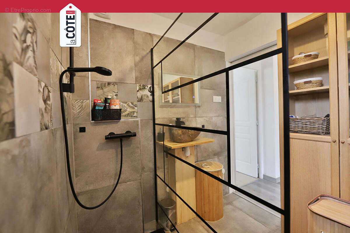 Appartement à LE ROVE
