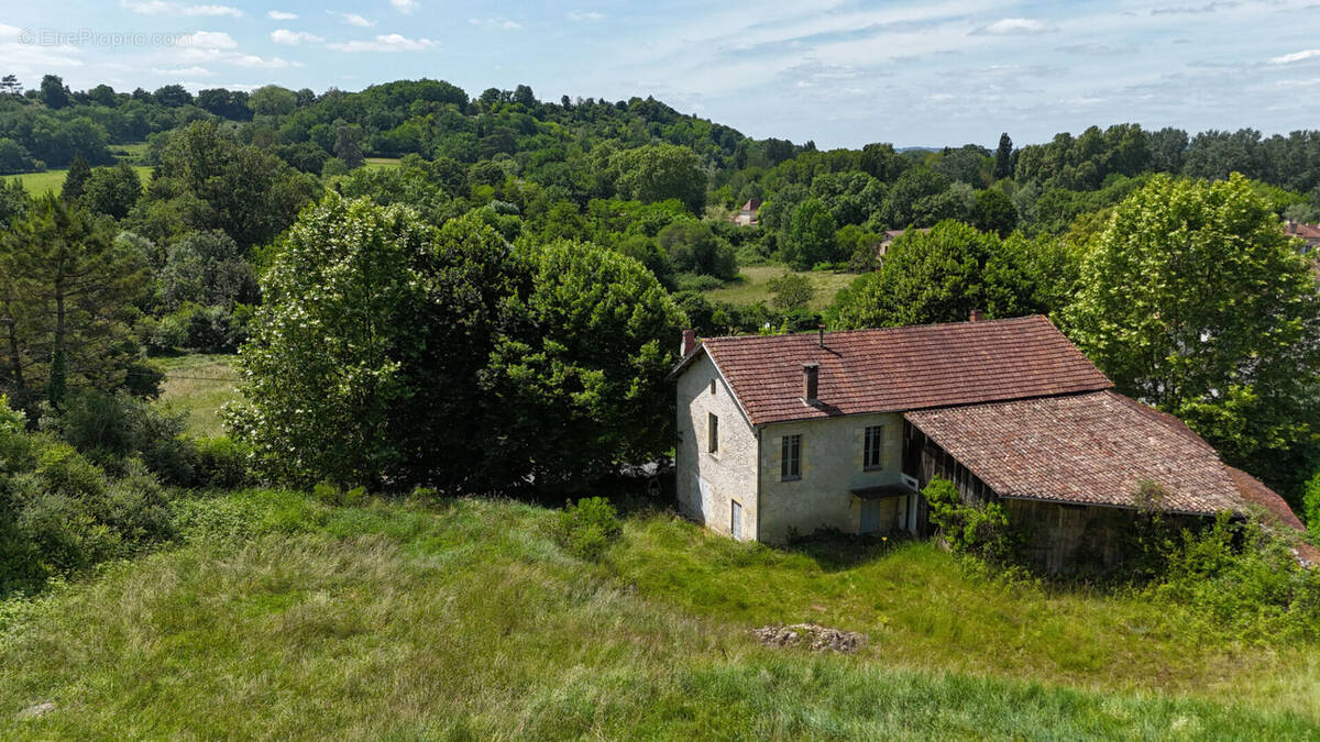 Maison à GENSAC
