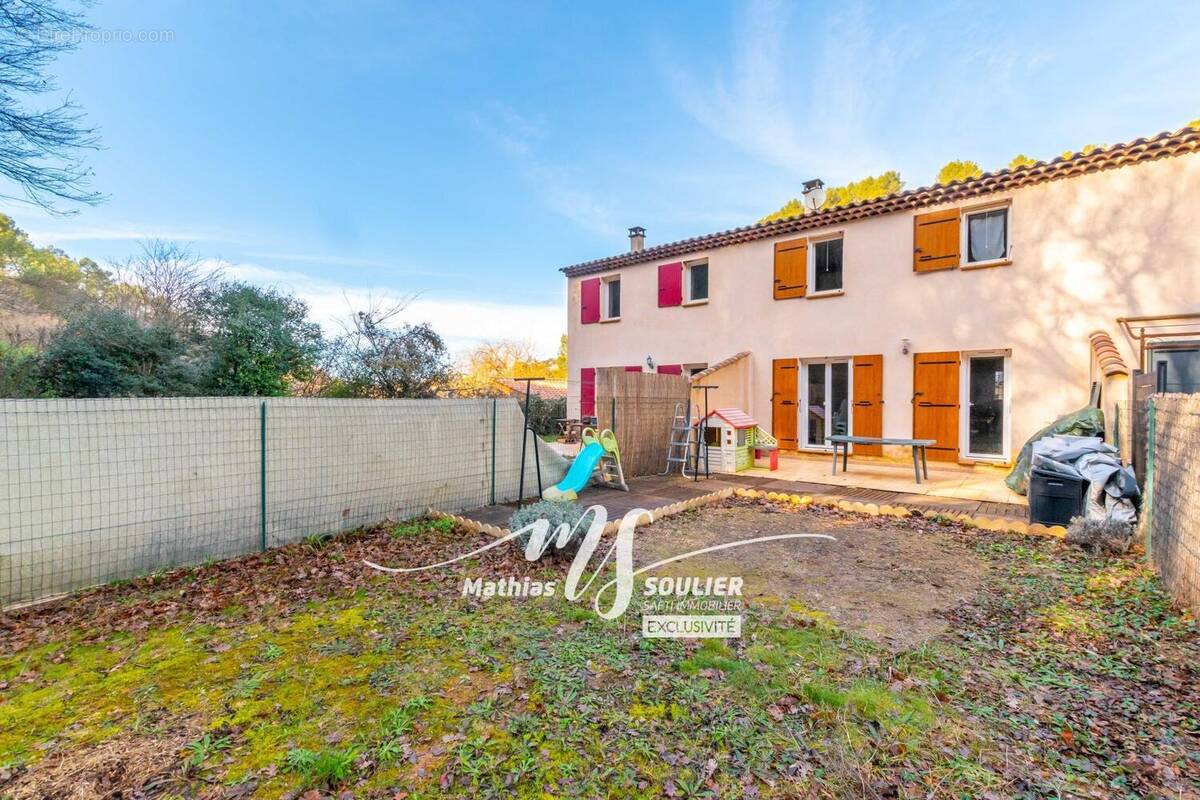 Photo 1 - Maison à JOUQUES
