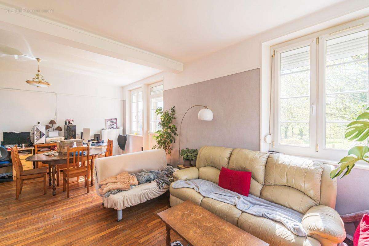 Appartement à CHARLEVILLE-MEZIERES
