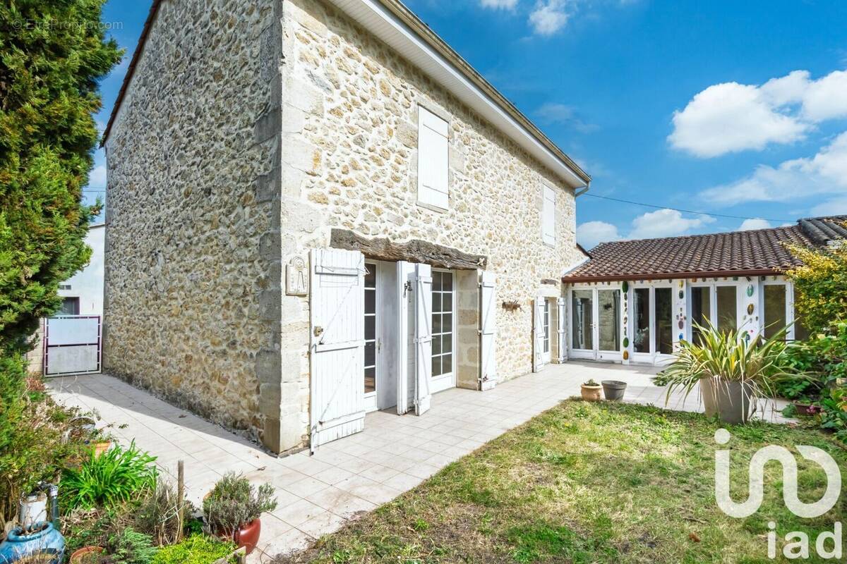 Photo 1 - Maison à ILLATS