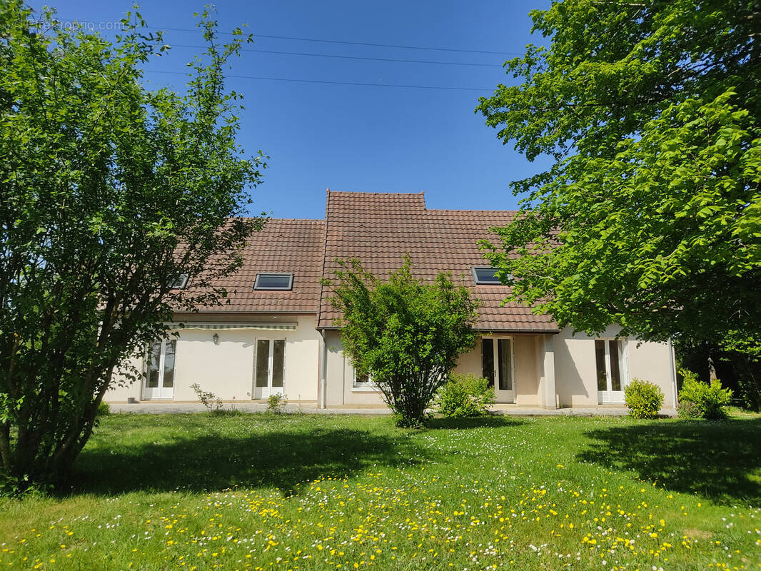 Maison à ROUILLON