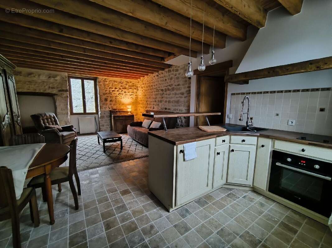 Maison à MILLY-LA-FORET