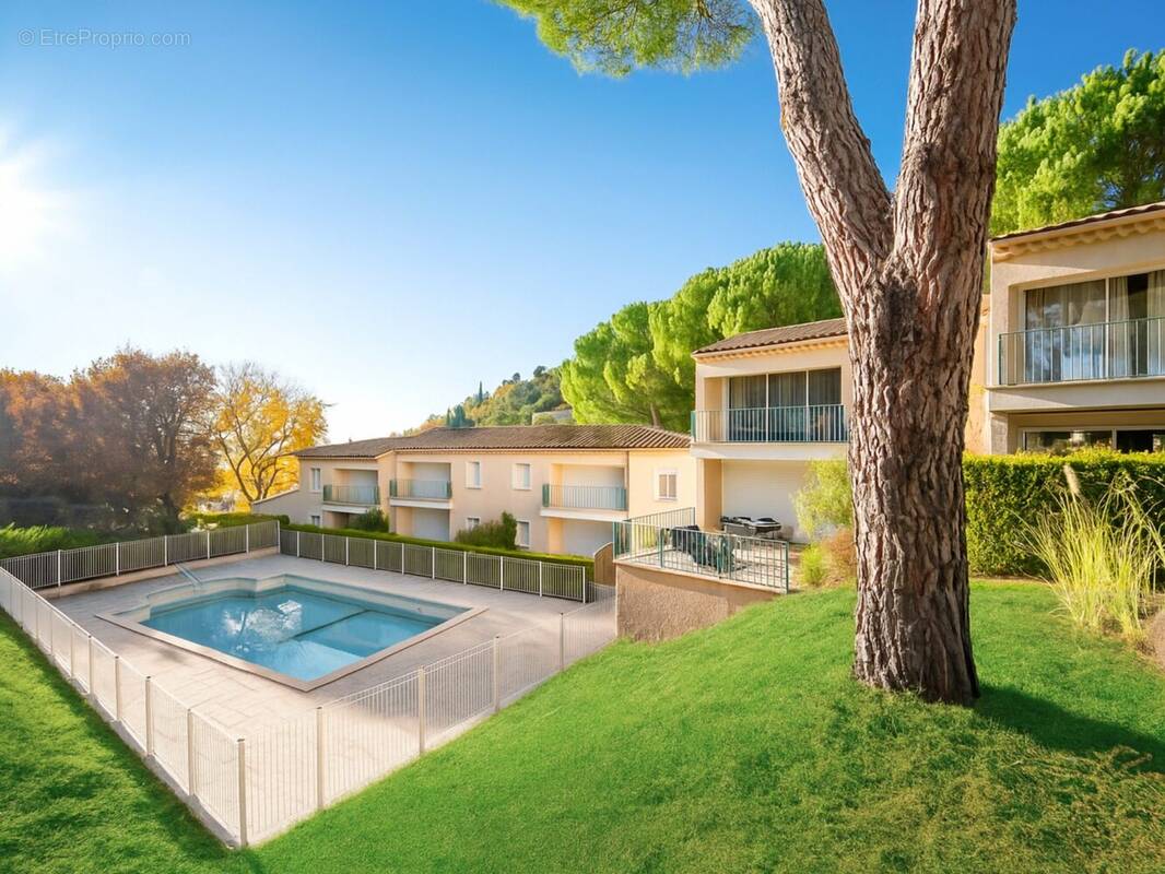 Appartement à GREOUX-LES-BAINS