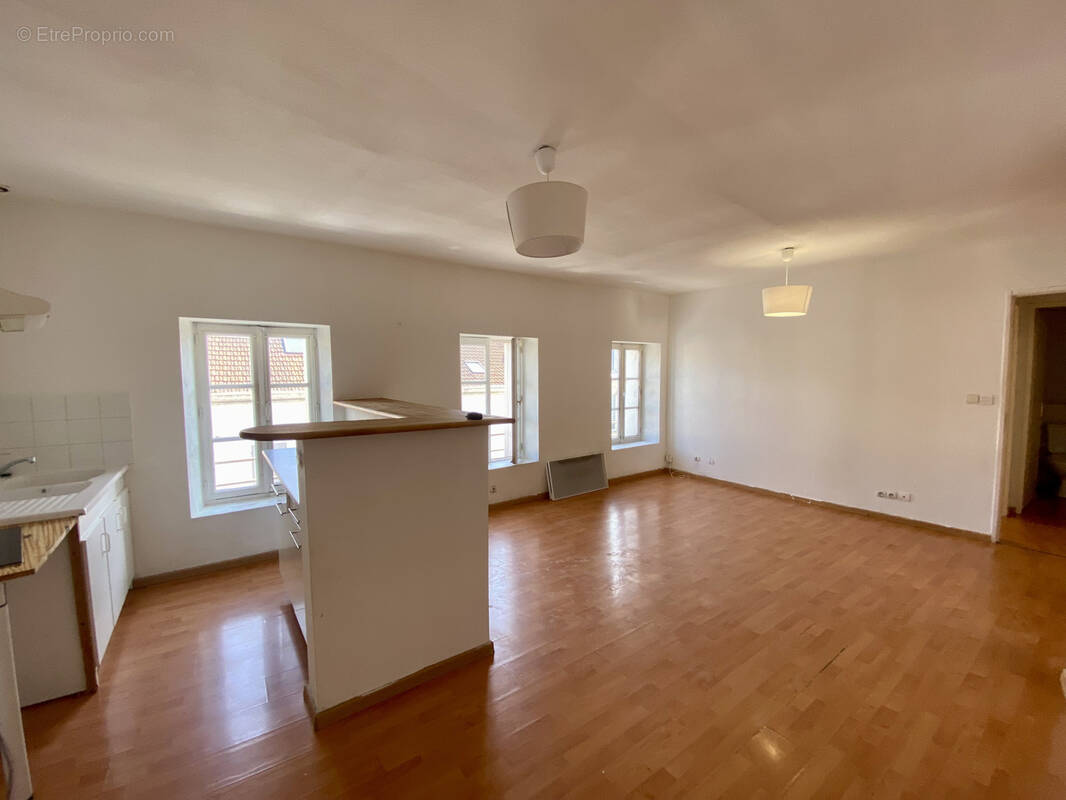 Appartement à VILLENEUVE-SUR-LOT