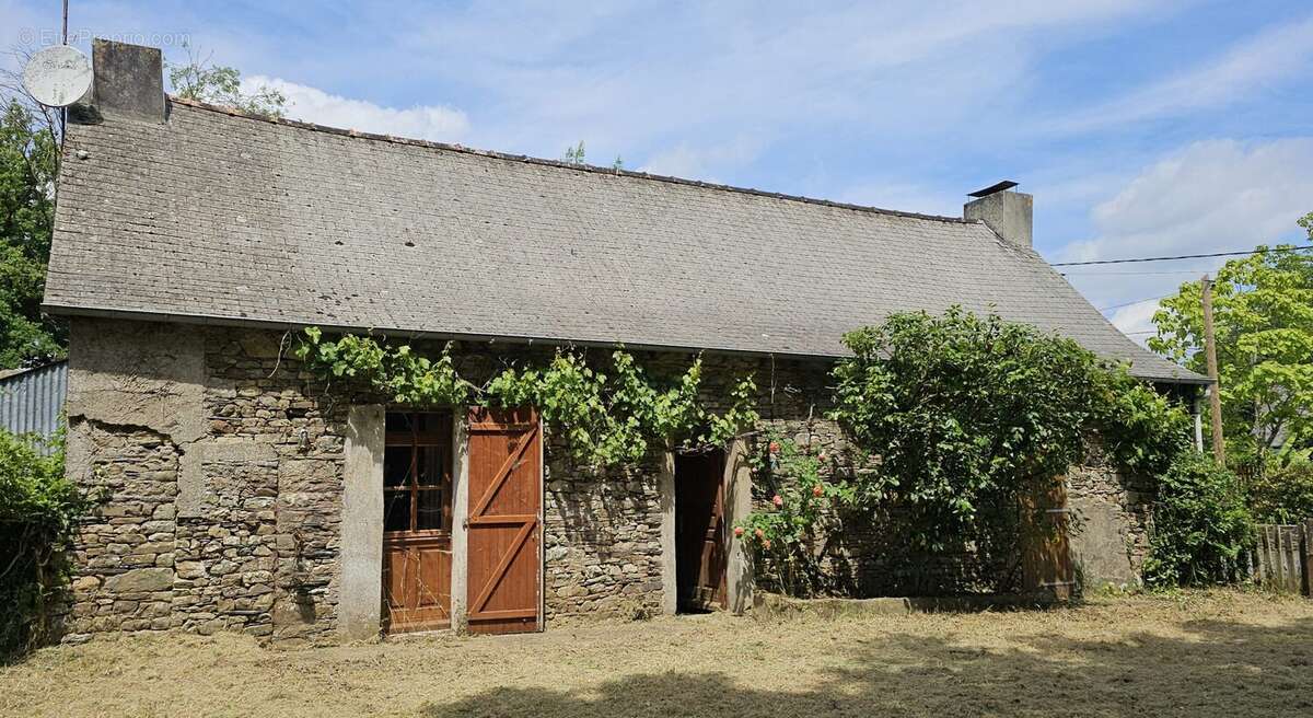 Maison à LOUISFERT