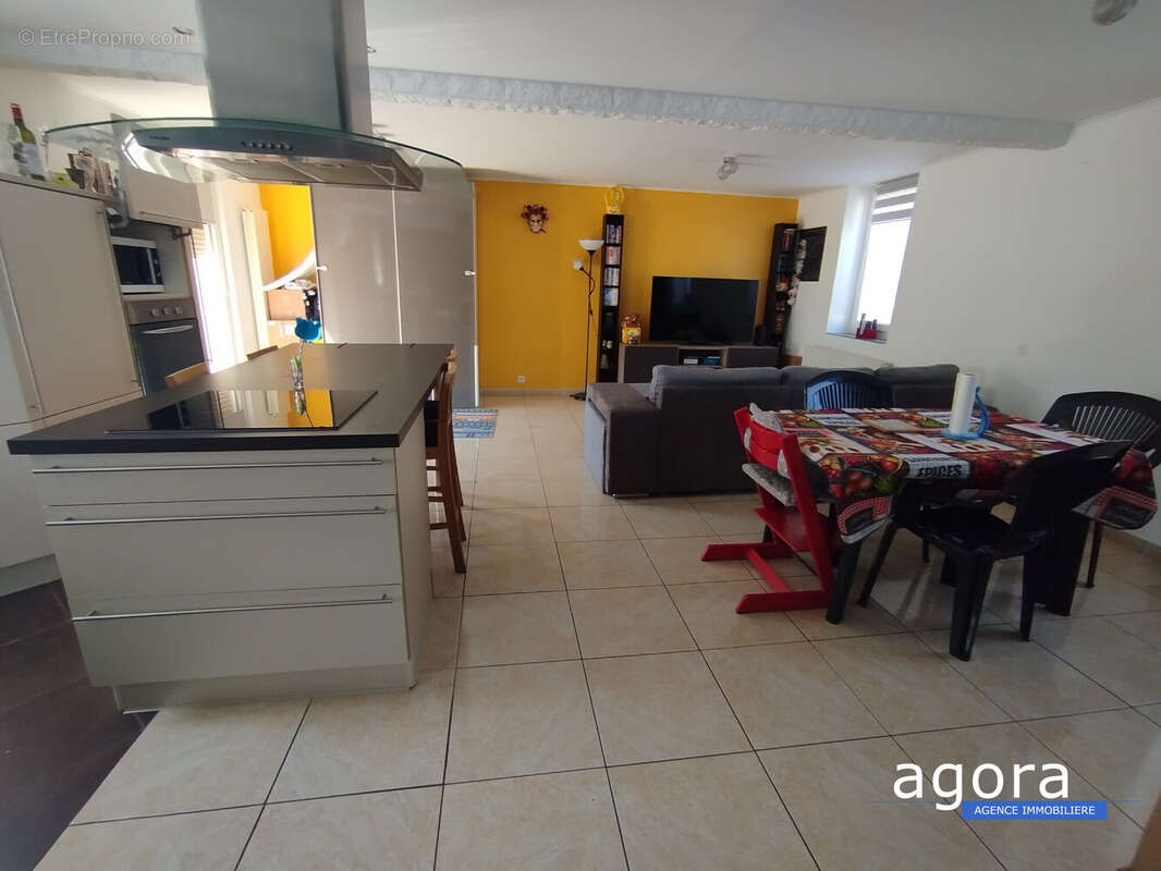 Maison à AMNEVILLE