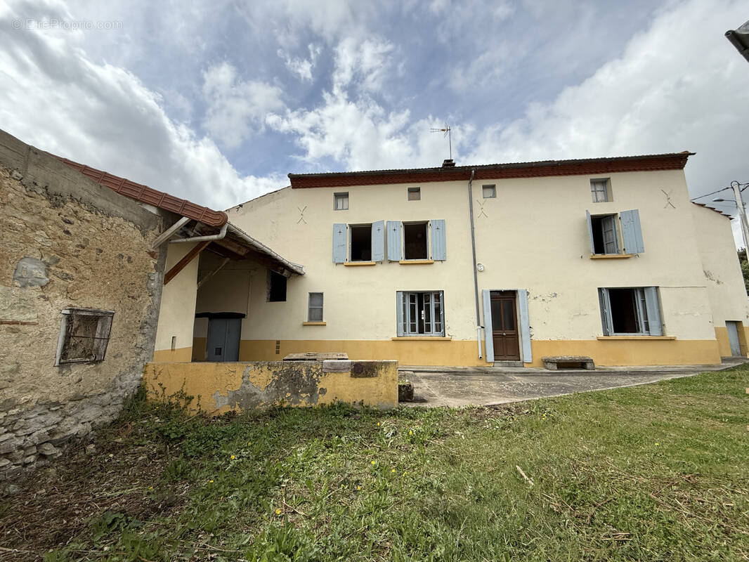 Maison à COMBRONDE