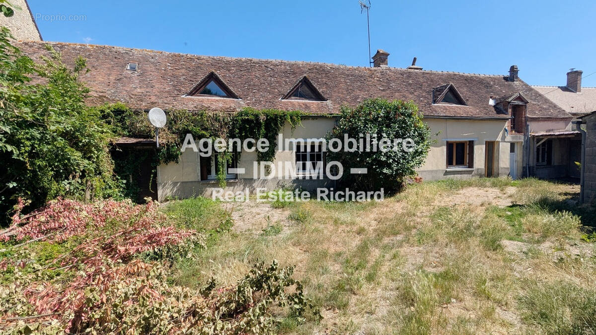 Maison à BEAUNE-LA-ROLANDE