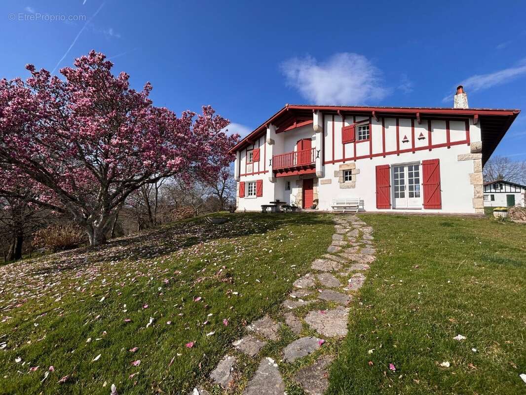 Maison à USTARITZ