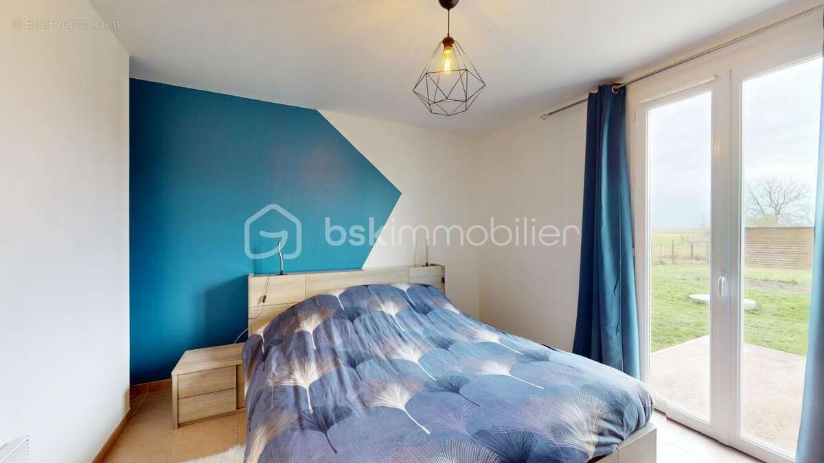 Maison à BEAUNE-LA-ROLANDE