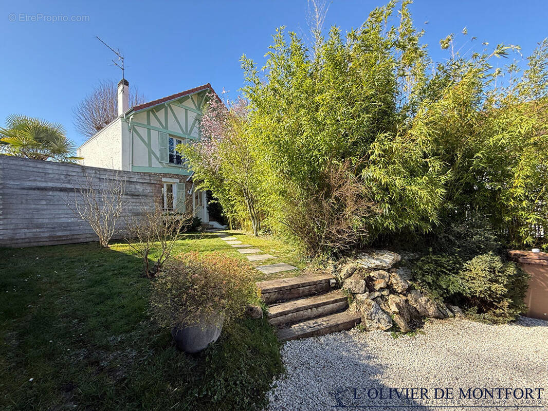 Maison à MONTFORT-L&#039;AMAURY