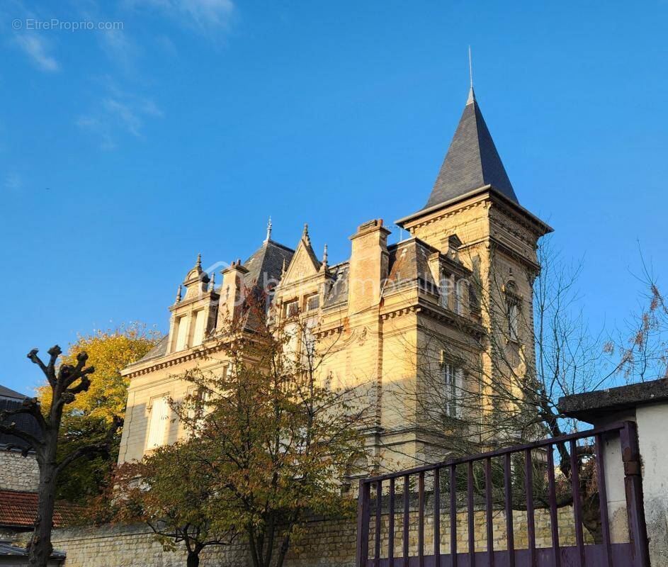 Maison à COMPIEGNE