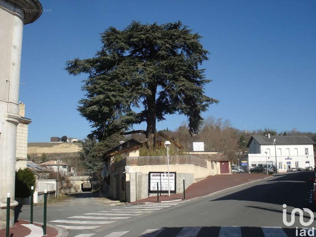 Photo 2 - Commerce à CASTILLON-LA-BATAILLE