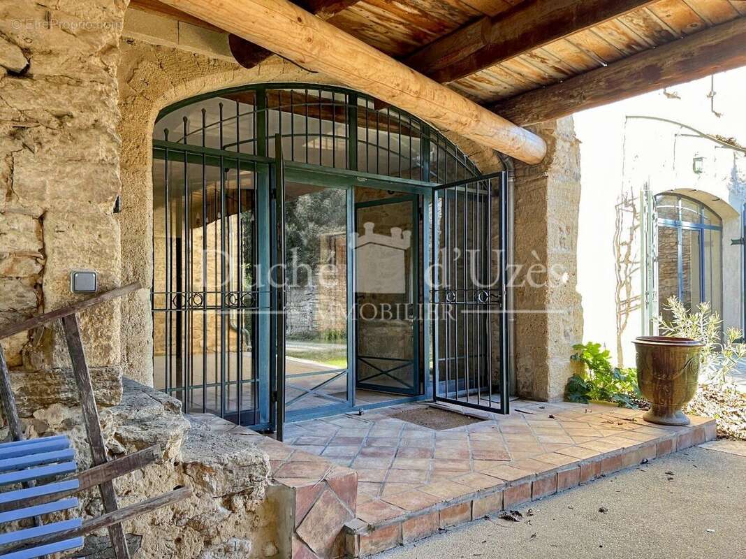 Photo 9 - Maison à LAUDUN-L&#039;ARDOISE