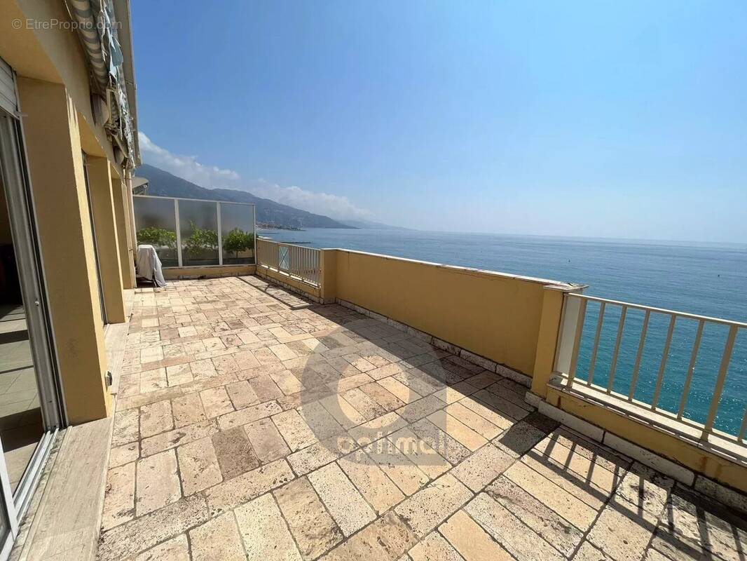Appartement à MENTON